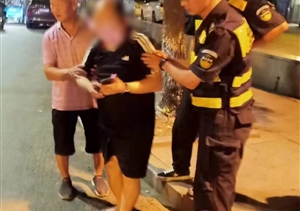 醉酒男子躺路邊 隊員守護(hù)助平安—浙江民泰駐良渚新城地鐵項目隊員